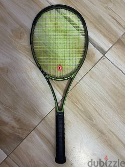 wilson blade v8 305g