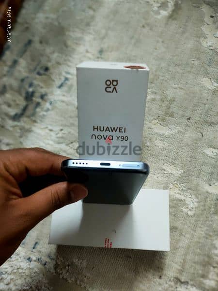 Huawei Nova Y90 3