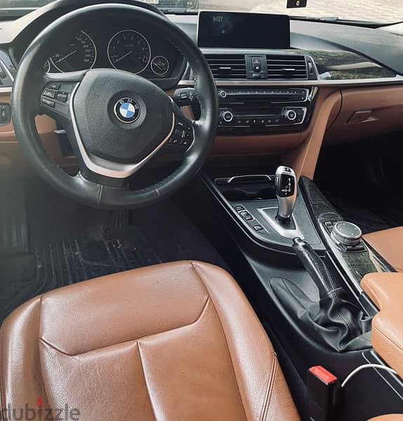 BMW320 Luxury 2