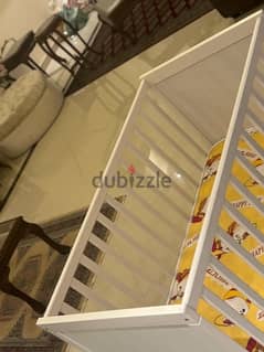 Used baby crib with Mattress  سرير اطفال مستعمل + مرتبة تاكي