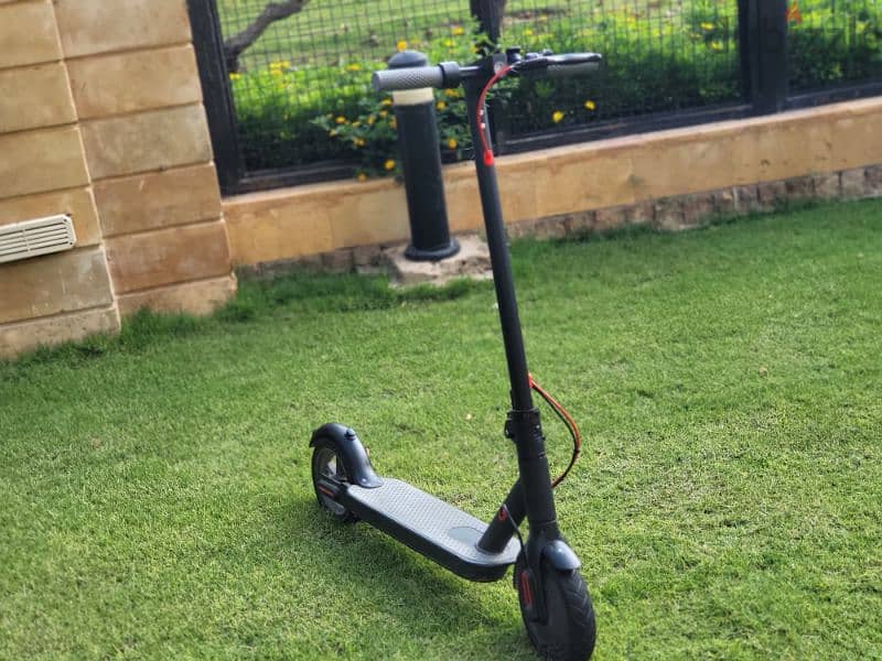 EX mint Condition electric scooter for sale 3