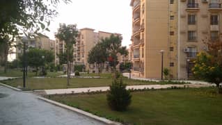 appartment avaliable for rent in al rehab at eighth phase122 meter with 80 meter garden 0