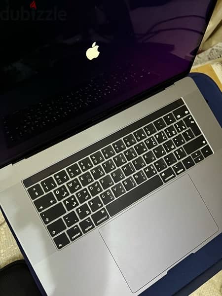 Macbook Pro 2018 - 15 inch 1