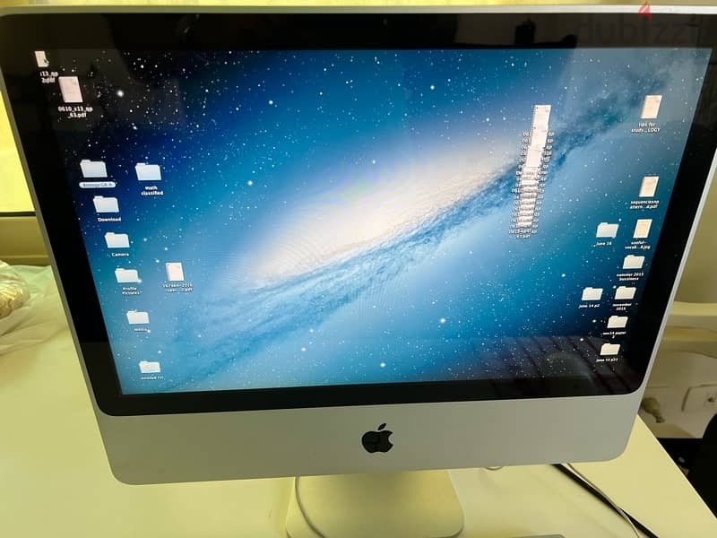 imac used working fine no problems at all the key board needs service 0