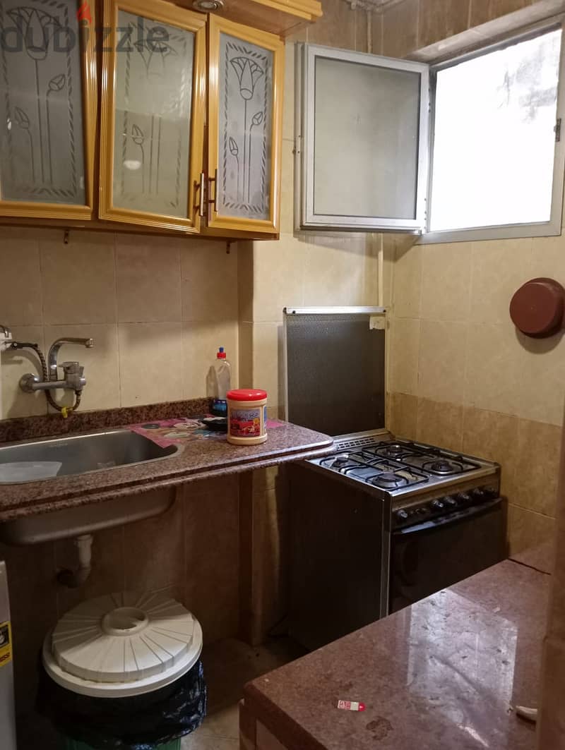 Furnished apartment for rent, 100 square meters, for students or families, in front of the Faculty of Dentistry 2