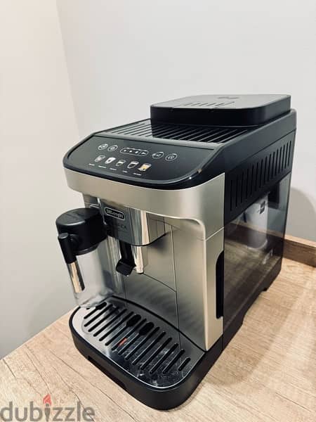 Coffe Machine Delonghi Magnifica Evo 1
