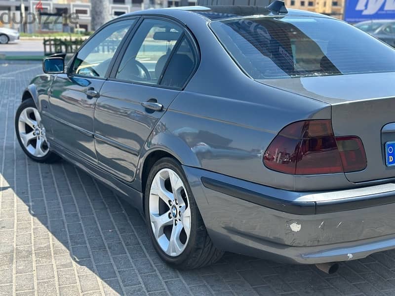BMW E46 2002 3