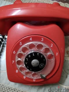 هاتف / تليفون كلاسيك مميز باللون الاحمر من السبعينات 0