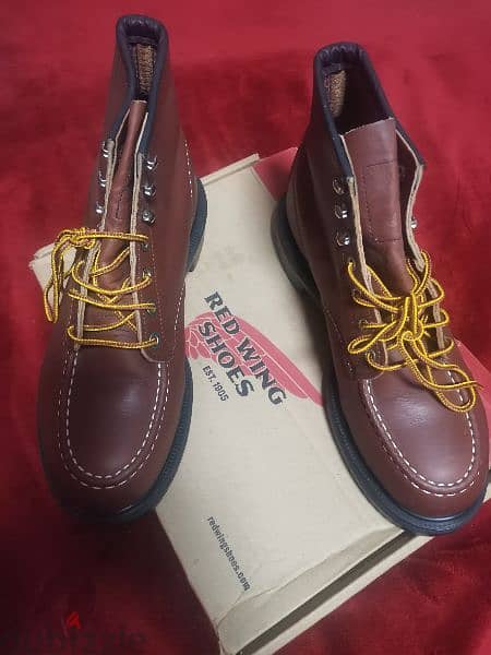 Two REDWING shoes size 42 2