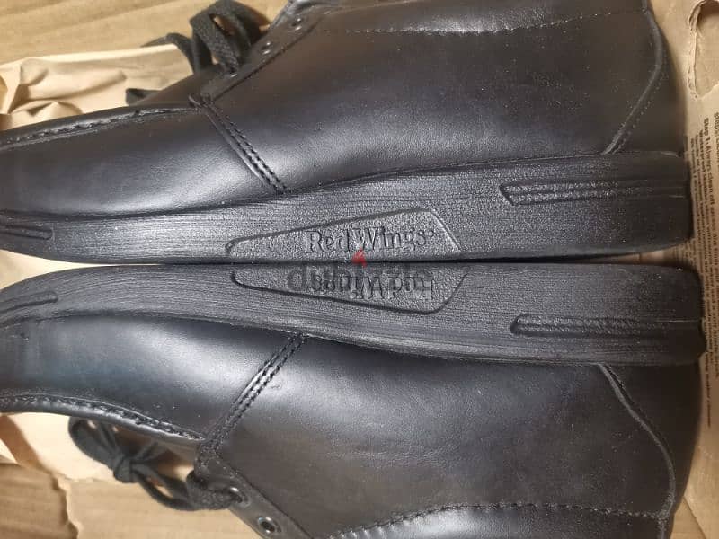Two REDWING shoes size 42 4