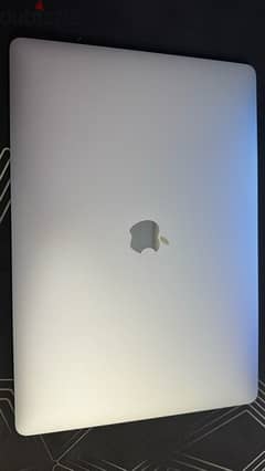 Apple Macbook Pro 15 inch with touchbar like newلهواه الحالات النادره