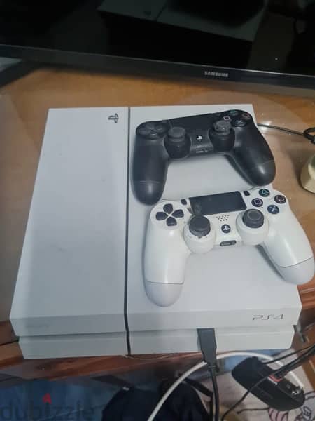 ps4 fat 500gb in a perfect condition 4