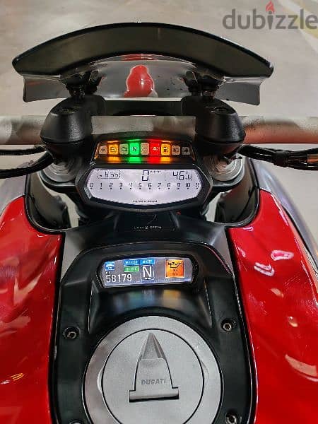 Ducati Diavel 2012 8