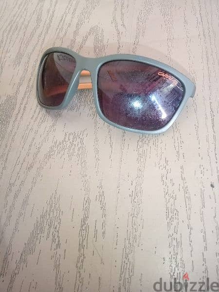 نظارة كاريرا الايطالي أصلية بحالة جيدة شنبر الإطار لونين العدسات موف 4