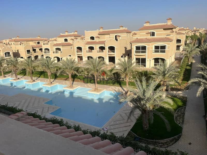 Corner townhouse for sale, immediate receipt, in Shorouk, large area with garden 3