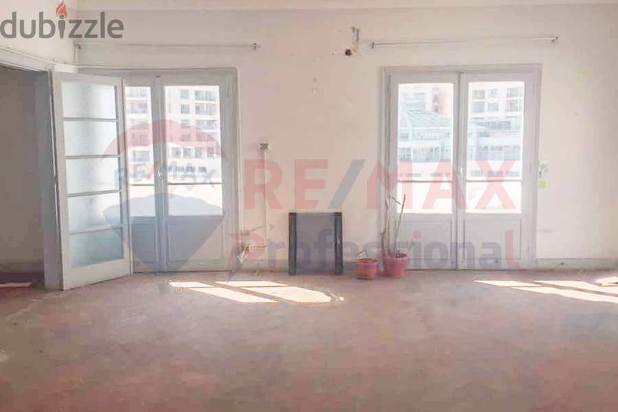 Apartment for rent, 600 sqm, San Stefano (directly on the tram) 2