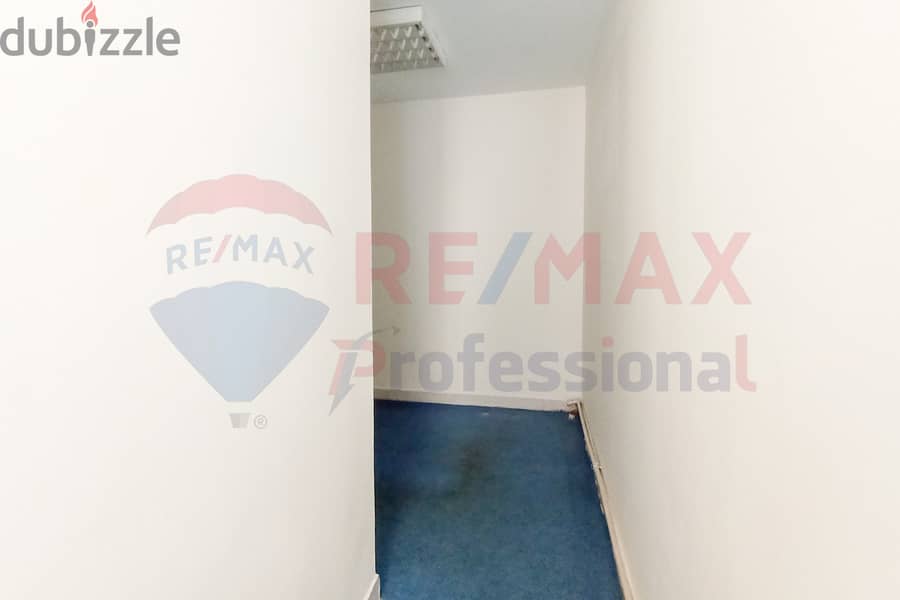 Clinic for rent, 55 m, Mustafa Kamel (directly on the tram) 4