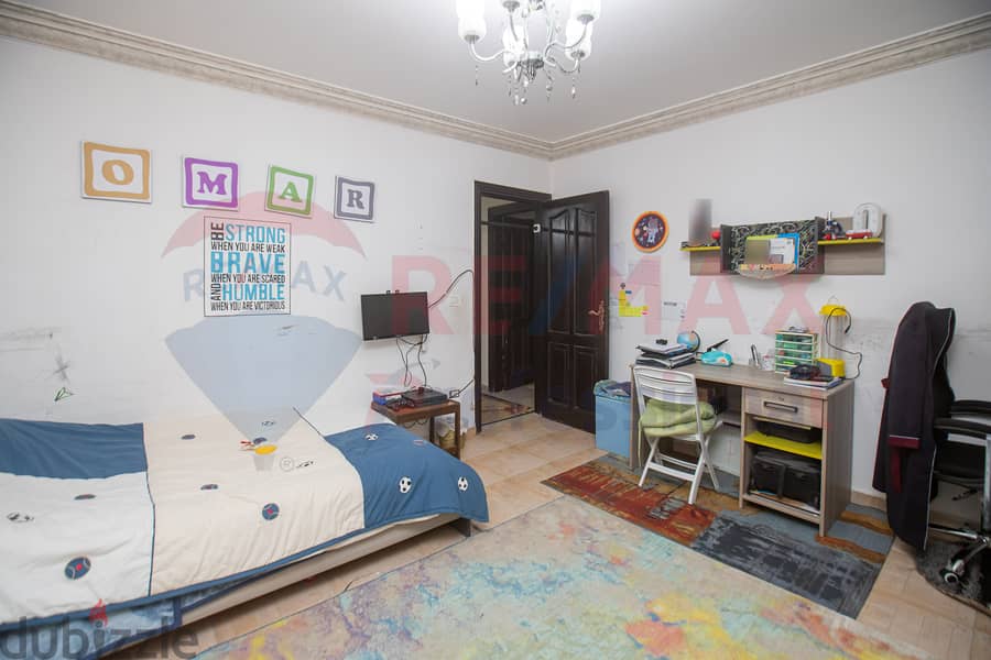 شقة للبيع 230 م سابا باشا (بين شارع ابو قير و الترام) 30