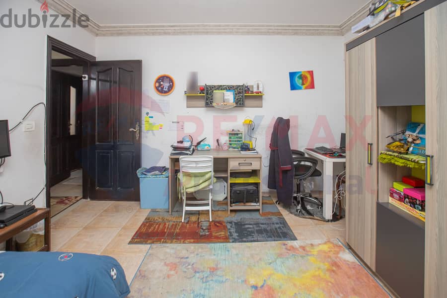 شقة للبيع 230 م سابا باشا (بين شارع ابو قير و الترام) 31