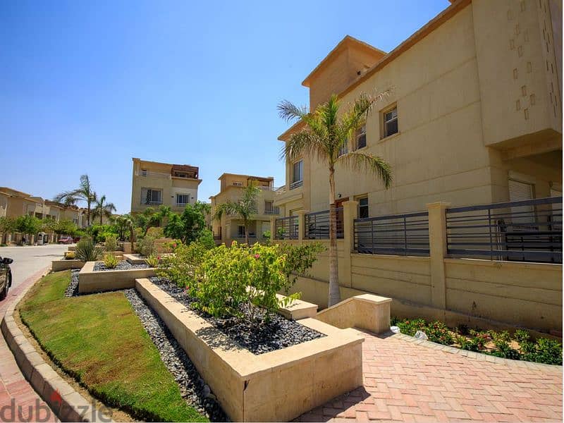 Standalone villa for sale in 6 oct very prime location in shiekh zayed city 7