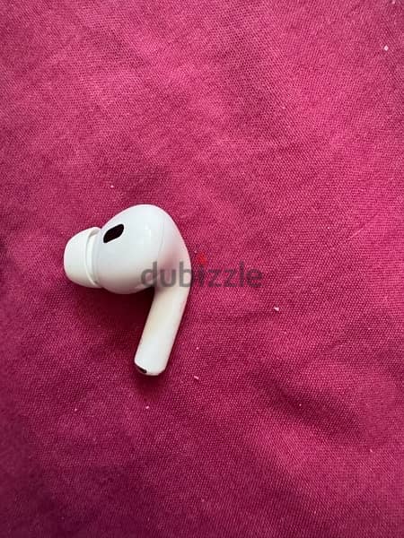 airpods pro 2nd generation with magsafe charging case 9