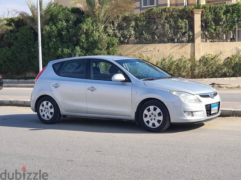 Hyundai i30 2009 excellent condition, first owner 4