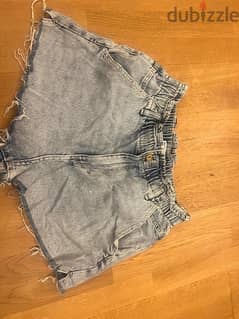 Zara jeans short size 44 perfect condition