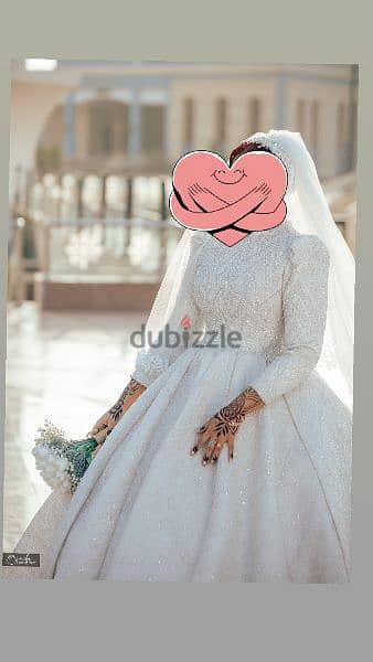 فستان زفاف ابيض بالطرحه ٣دور بالهيربيس اتلبس ساعتين لكتب كتاب 2