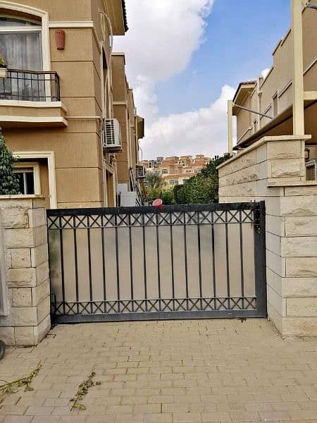 Apartment for Sale in Stone Park New Cairo | شقه للبيع فى ستون بارك التجمع الخامس دقائق من شارع التسعين 2