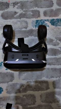 VR headset 0