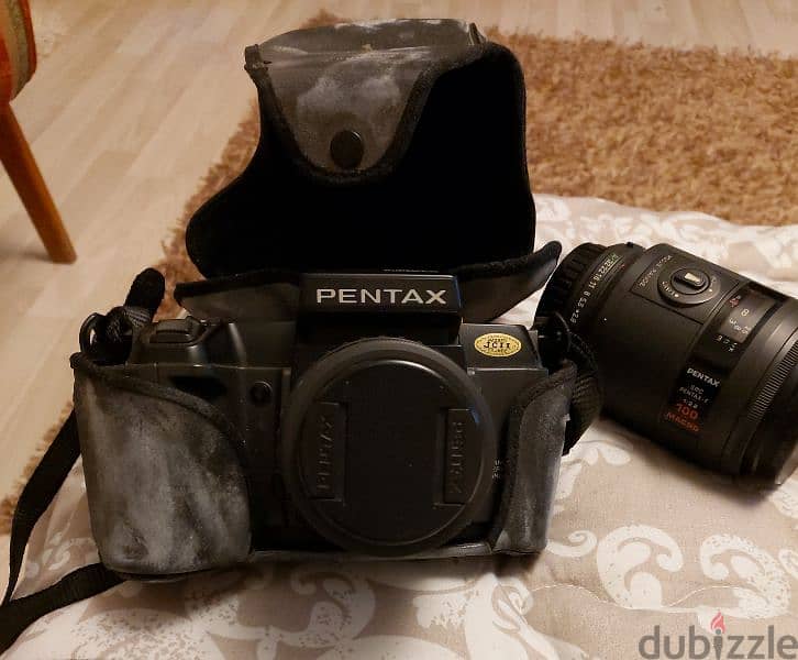 pentax camera with accessories in excellent condition 1
