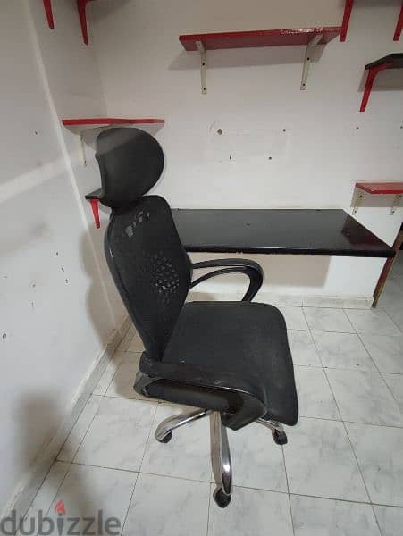 مكتب بالارفف والكرسي 5