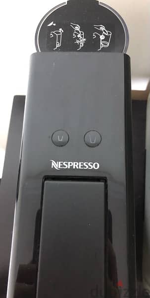 Nespresso machine used like new 1