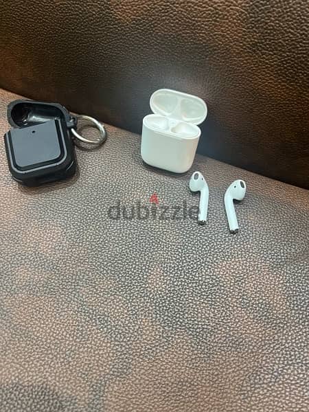 airpods 2 charging case 2