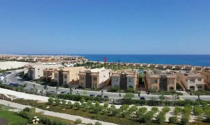 A chalet with high-end finishes directly on the sea in the best project in Ras El Hekma, John Sodic, on the most beautiful sea on the North Coast. 6