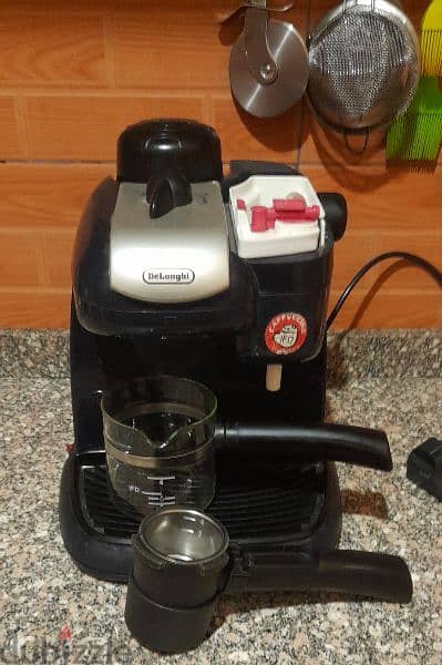 ماكينة القهوة والكابتشينو ديلونجي 1