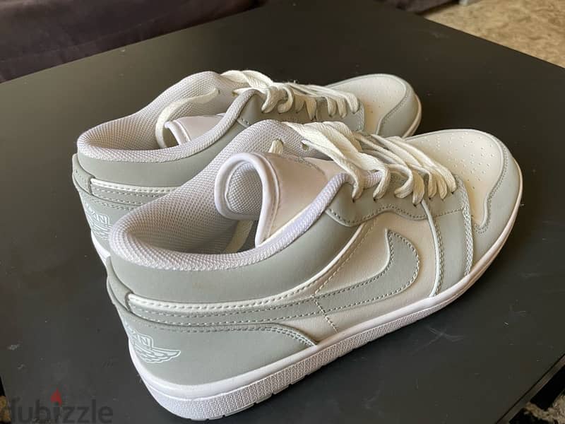 Nike air jordan white grey 41 new 2