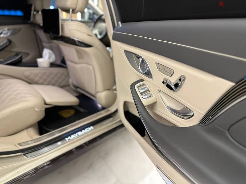 Mercedes Maybach s560 11