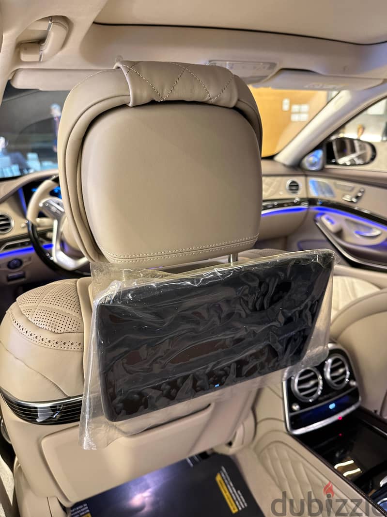 Mercedes Maybach s560 18