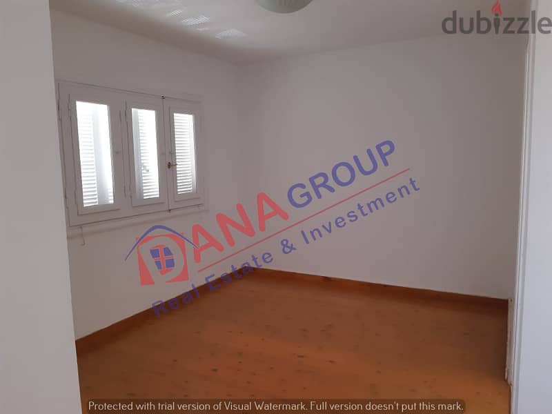 For rent upper duplex 357m in the second phase of Beverly Hills 8