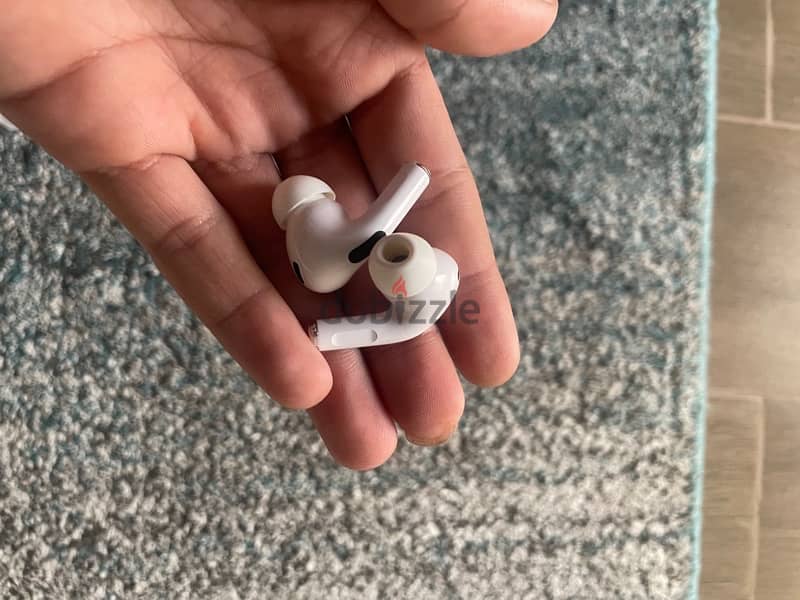 air pods pro generation 2 from Kuwait without box 4