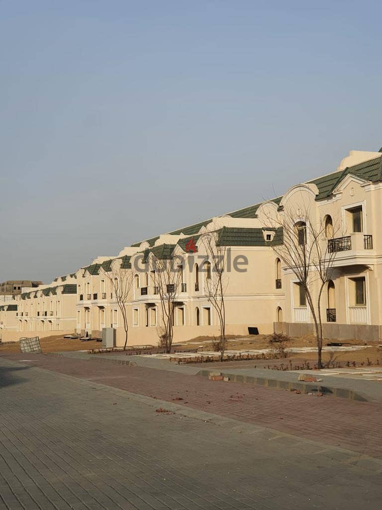 Apartment for sale  laviner compound ground floor ready to move with garden\ old price 8