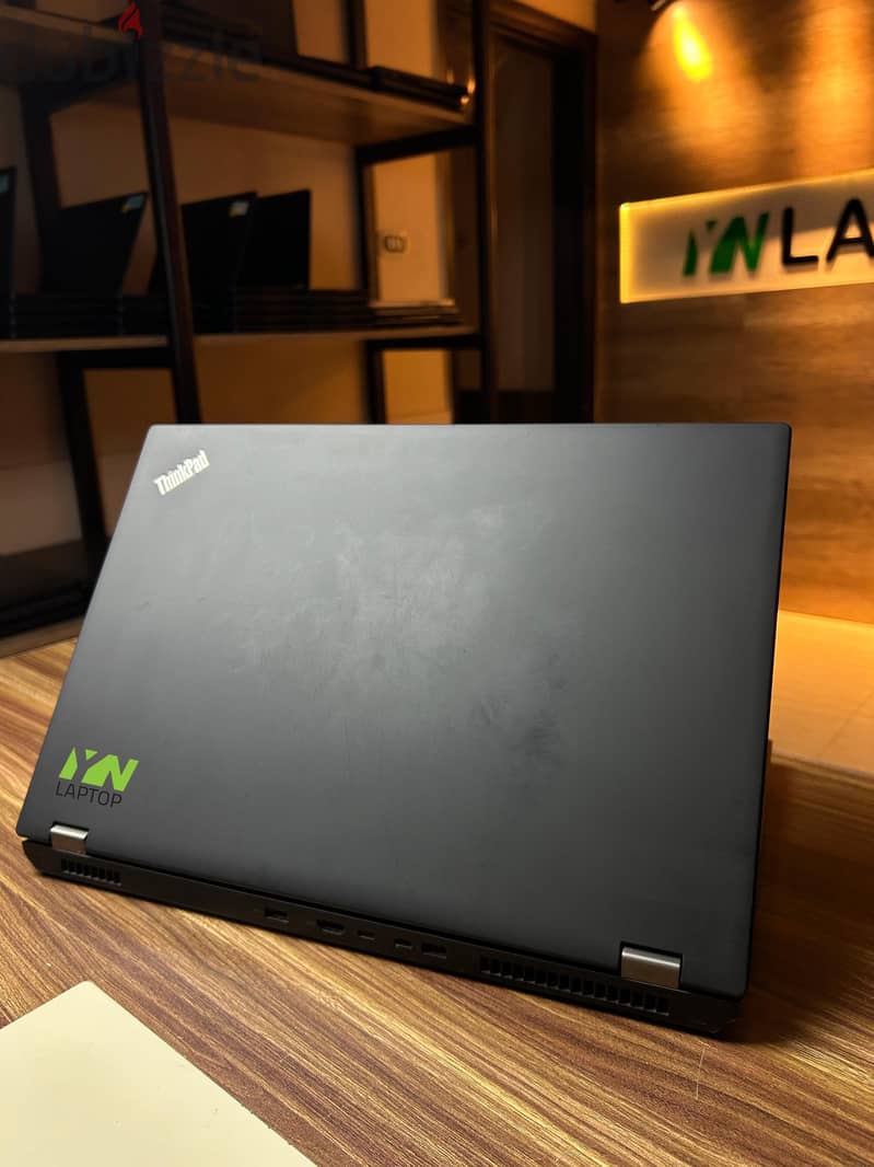 Lenovo ThinkPad P72 Vega Card Quadro P4200 8G Ram 64G SSD 512 HDD 1TB 2