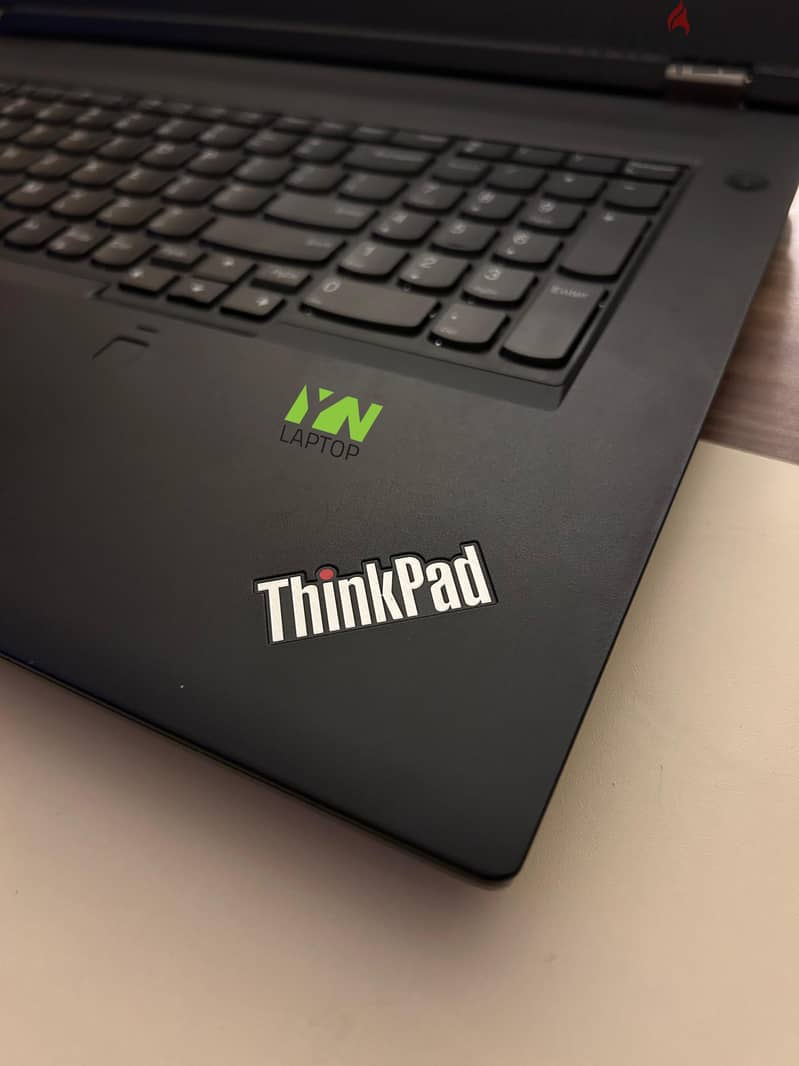 Lenovo ThinkPad P72 Vega Card Quadro P4200 8G Ram 64G SSD 512 HDD 1TB 6