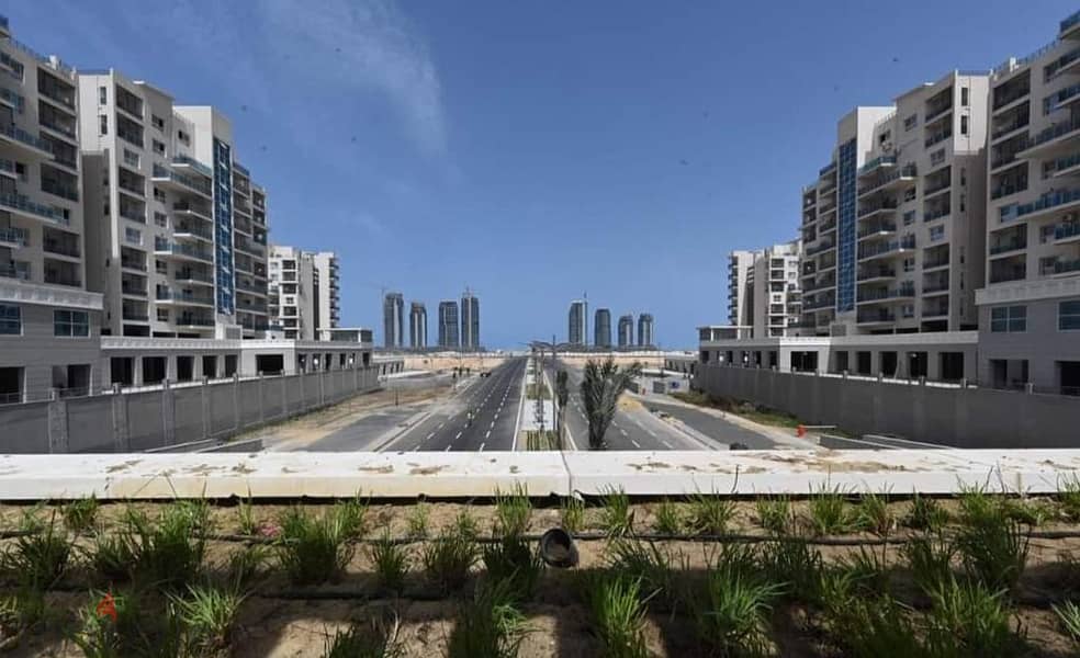 188 sqm apartment for sale, immediate delivery at sea, 3 rooms, fully finished, on the North Coast, Down Town Compound 8